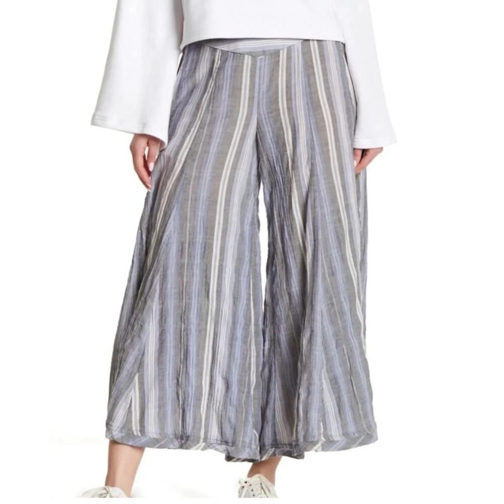 Free People Striped Wide Leg Cropped Pants in Gray and White - Picture 3 of 13